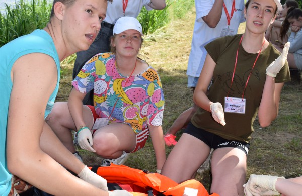 Jonavos rajone vyko respublikinė jaunųjų paramedikų stovykla -  varžybos 