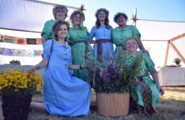 Jonavoje paminėtos Joninės - kviečiame pasidairyti po šventės nuotraukų albumą