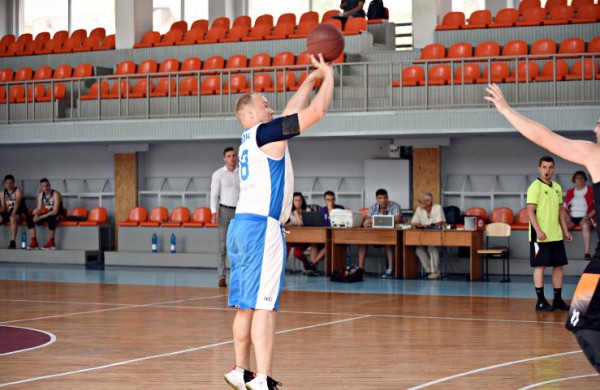 Vieno mažo miesto didelė komanda