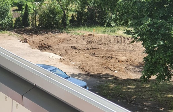 Gyventojas: Vis dar nežinia, kas daroma prie Panerių g. 6 namo!