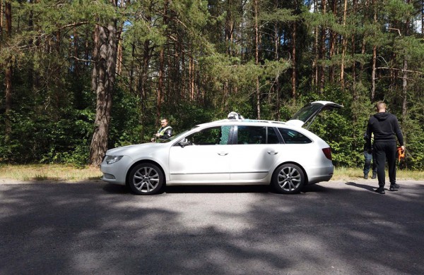 Kelyje neprasilenkė ,,Honda“ ir ,,Škoda“: vienam vairuotojui prireikė medikų pagalbos 