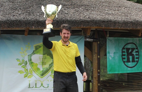 Lietuvos diskgolfo taurė papildė įspūdingą daugkartinio čempiono kolekciją