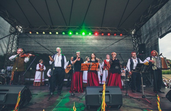 Liepos 6-ąją Jonavos Joninių slėnyje švęsta Karaliaus Mindaugo karūnavimo diena