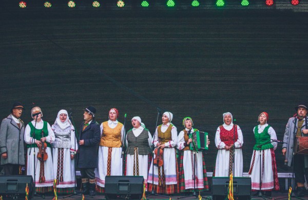 Liepos 6-ąją Jonavos Joninių slėnyje švęsta Karaliaus Mindaugo karūnavimo diena