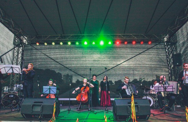 Liepos 6-ąją Jonavos Joninių slėnyje švęsta Karaliaus Mindaugo karūnavimo diena