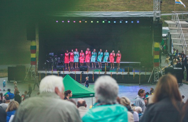 Liepos 6-ąją Jonavos Joninių slėnyje švęsta Karaliaus Mindaugo karūnavimo diena