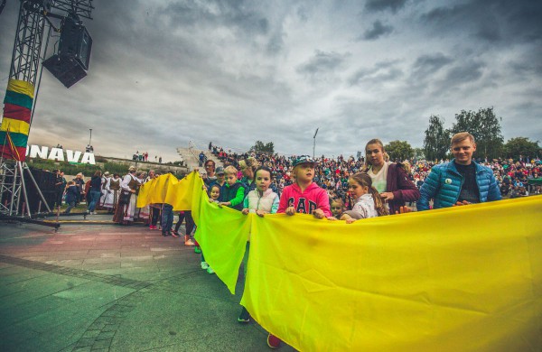Liepos 6-ąją Jonavos Joninių slėnyje švęsta Karaliaus Mindaugo karūnavimo diena