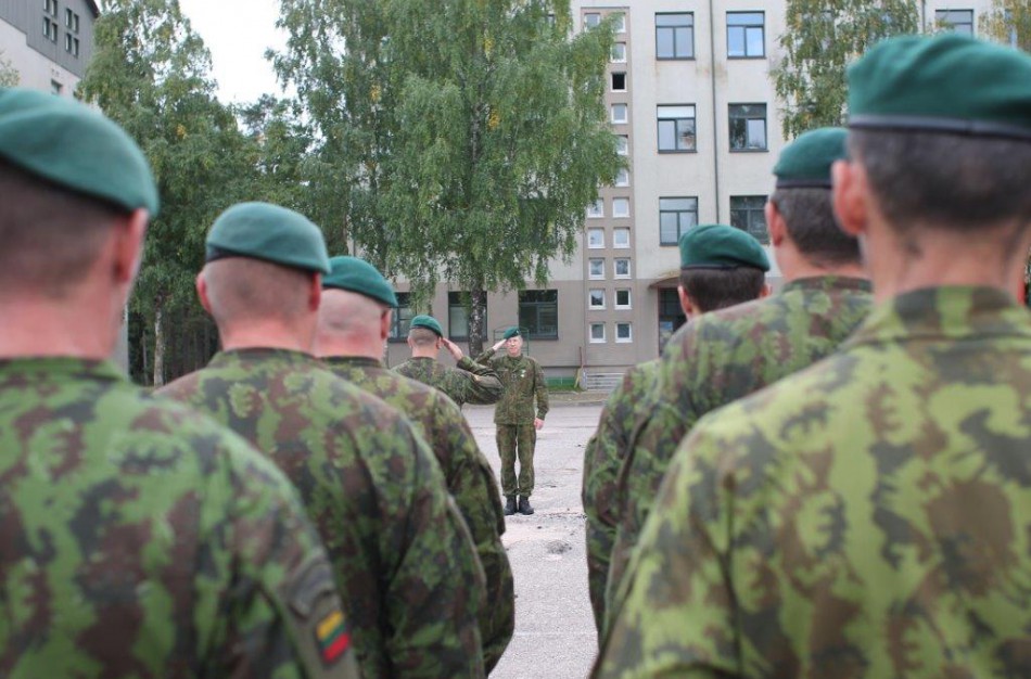 Didžiojo Lietuvos etmono Jonušo Radvilos mokomajame pulke pasikeitė vadai