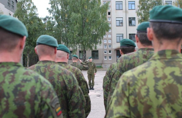 Didžiojo Lietuvos etmono Jonušo Radvilos mokomajame pulke pasikeitė vadai