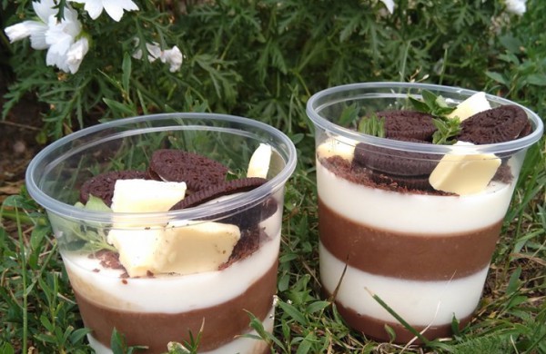 Mamos pėdomis pasekusi devynmetė nusprendė užsidirbti pati: siūlo įsigyti įvairius desertus