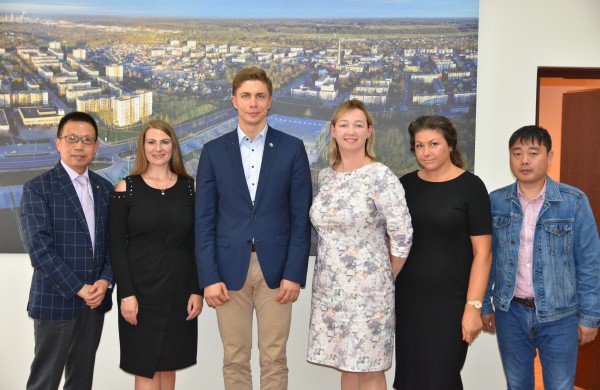 Pasirašyta partnerystės tarp Jonavos rajono ir Xuzhou (Kinija) savivaldybių sutartis