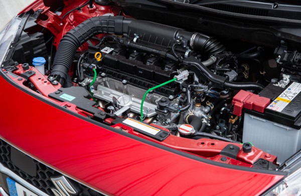 Hibridinių automobilių gidas: kuo skiriasi „mild“ nuo „plug-in“?