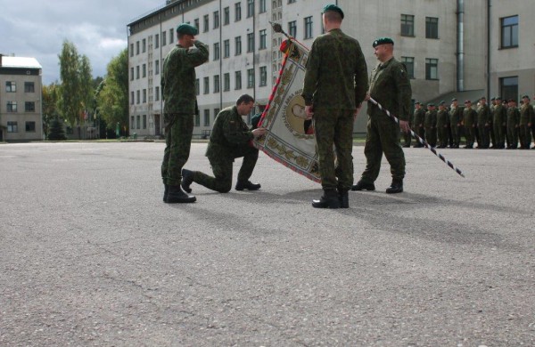 Didžiojo Lietuvos etmono Jonušo Radvilos mokomajame pulke pasikeitė vadai