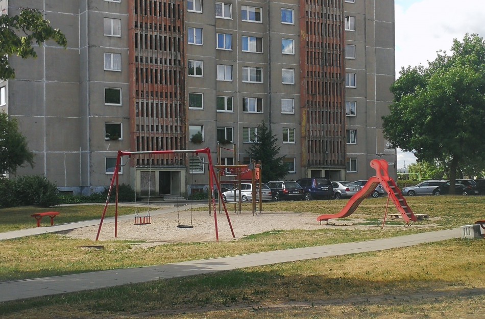 Ar Lietavos g. gyventojai sulauks naujos vaikų žaidimų aikštelės?