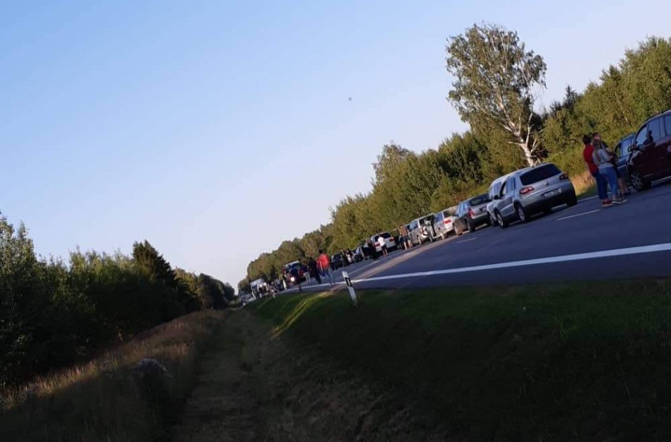 Kelyje Jonava - Ukmergė susidūrė trys automobiliai: nukentėjo 8 žmonės