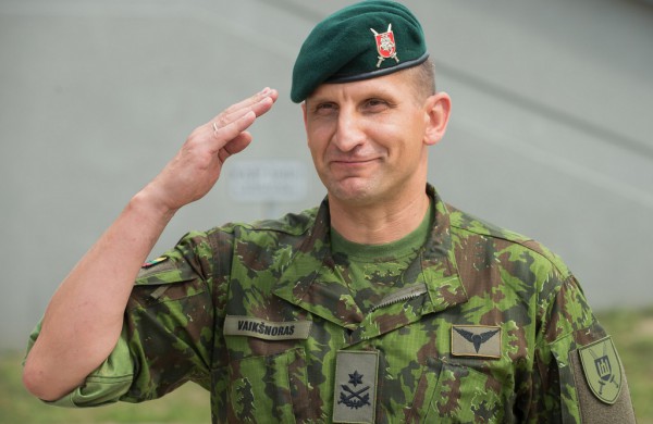 Brg. gen. Raimundas Vaikšnoras perėmė Sausumos pajėgų vado pareigas
