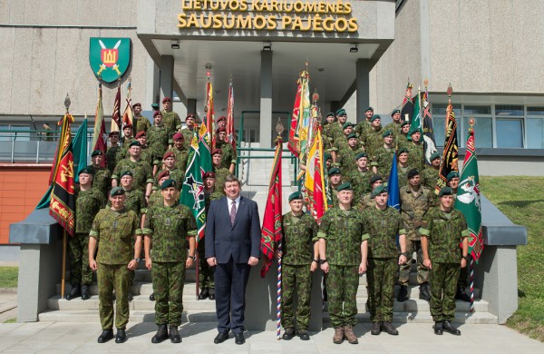 Brg. gen. Raimundas Vaikšnoras perėmė Sausumos pajėgų vado pareigas