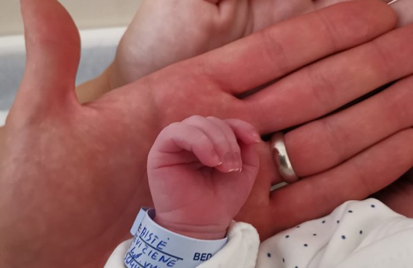 Mindaugas  ir Aistė Sinkevičiai susilaukė pirmagimio: išrinko simbolišką vardą