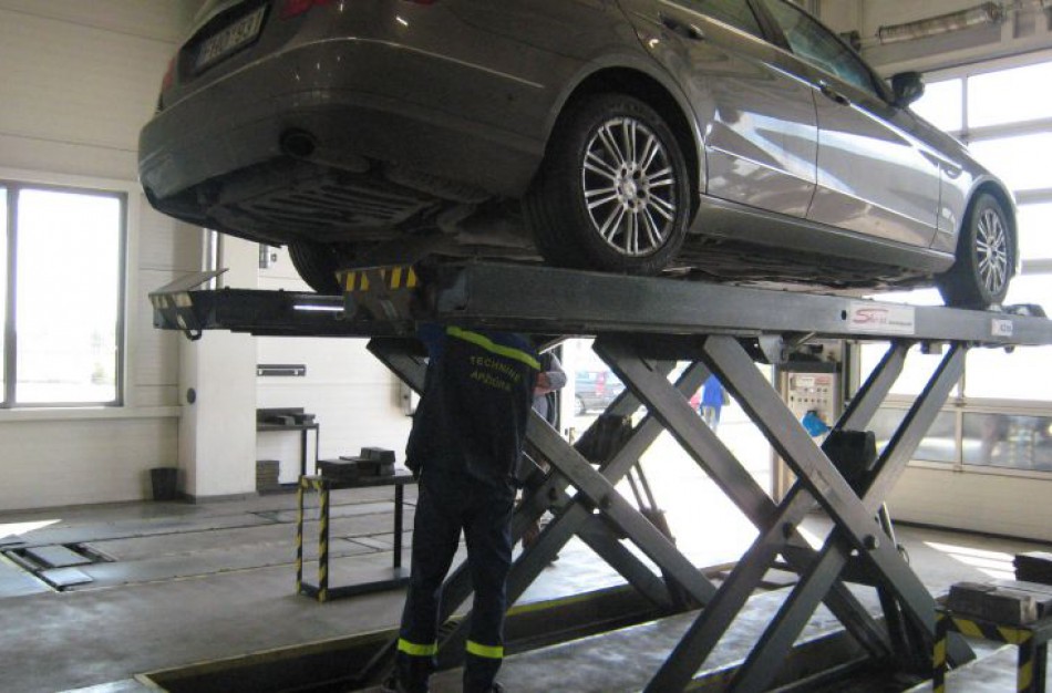 Jonavos rajono PK pareigūno bei TA kontrolieriaus „susitarimus“ demaskuoti padėjo „Kauno techninės apžiūros centro“ vadovai