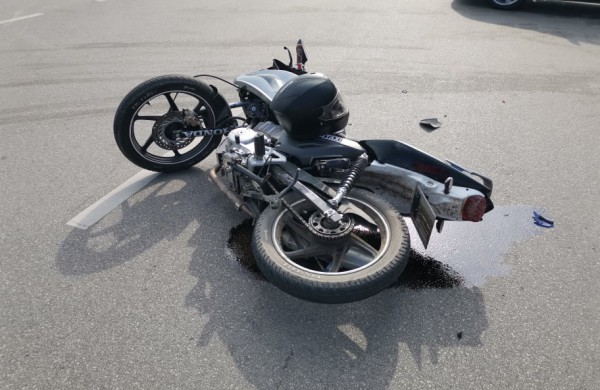 Žemaitės gatvėje  - ,,Citroën " ir mopedo susidūrimas 