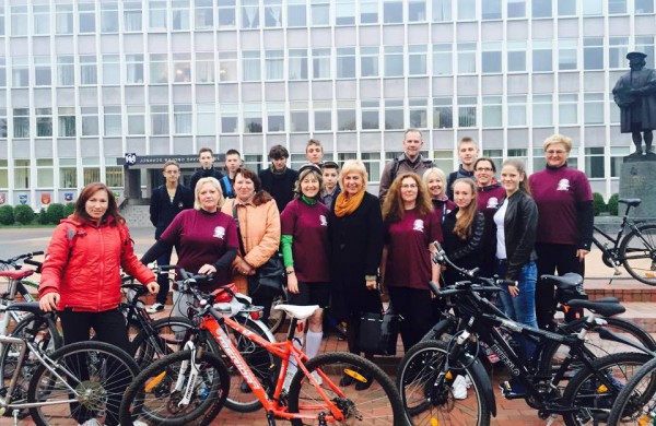 Į gimnaziją – be automobilių