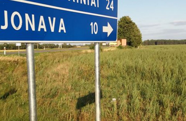 Besikartojančios avarijos priminė senus planus: ar žiedinė sankryža ,,sutramdytų“ neatsakingus vairuotojus?