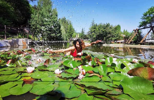Kiekvieną dieną savo sodybą puoselėjantys vyndariai:,,norint sukurti kažką gražaus, turėti daug pinigų nėra būtina"