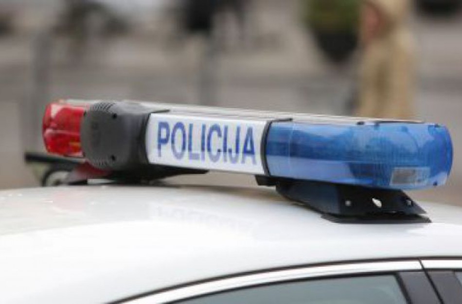 Prienuose pareigūnai sulaikė dvi vagiles iš Jonavos