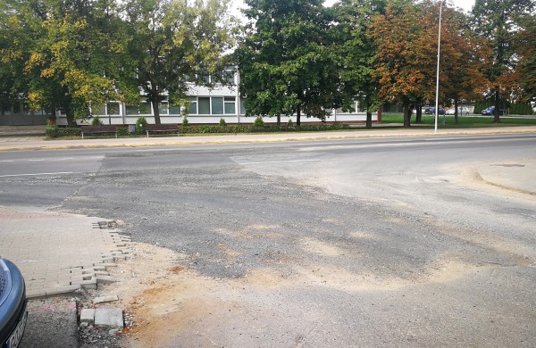 Jonavietė apie J.Basanavičiaus gatvę: Ne asfaltas, o parodija