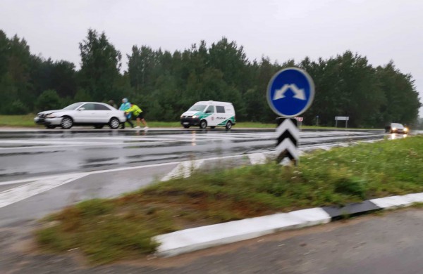 Ant tilto per Nerį susidūrė keturi automobiliai