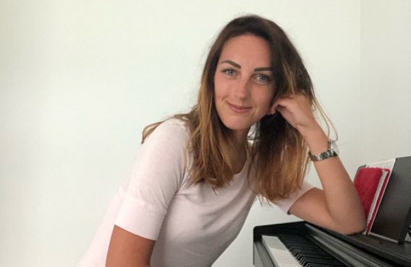 Jonaviškė G. Počepavičiūtė pristato pirmąjį savo muzikinį kūrinį