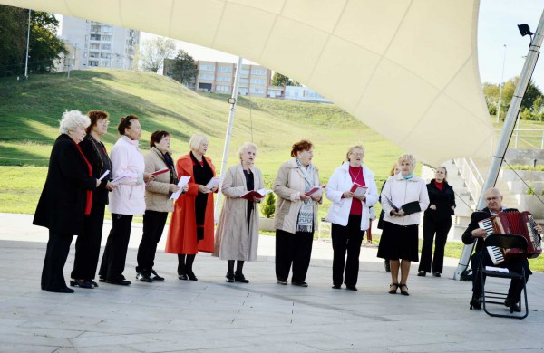 Nuo Joninių slėnio kilo aitvarai