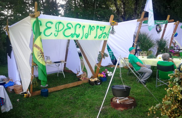 Cepelinų virimo čempionate ant laužo išvirta net 370 cepelinų