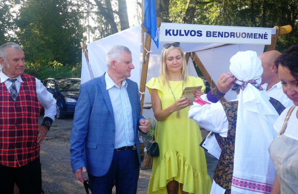 Cepelinų virimo čempionate ant laužo išvirta net 370 cepelinų