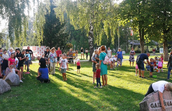 Cepelinų virimo čempionate ant laužo išvirta net 370 cepelinų