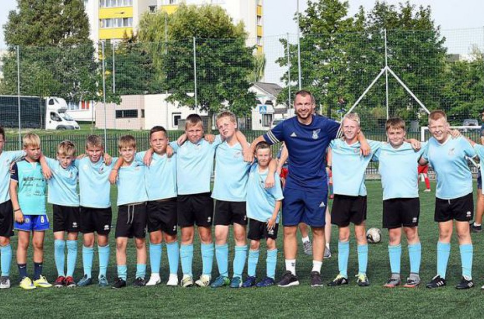 „Jonava“ kviečia mažuosius lankyti futbolo treniruotes