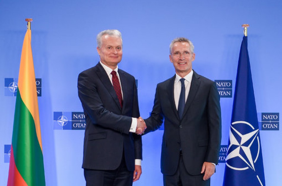 Prezidentas įsipareigojo didinti lėšas šalies gynybai