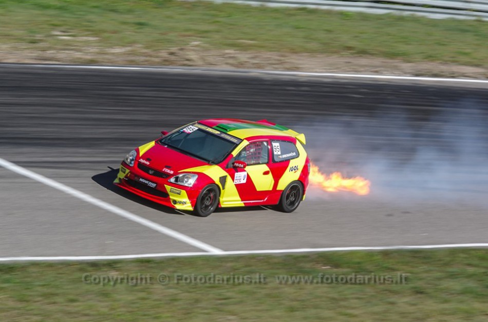 „TIme Attack“ ir „DYNAMI:T Race“ lenktynėse neapsieita be nuotykių 