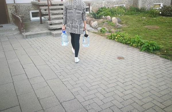 Trūkūs vamzdžiui be vandens liko penki namai