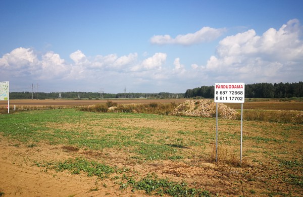 Skaitytoja: Ar planuojama Jonavoje statyti kotedžus ir kodėl taip kyla NT kainos ?