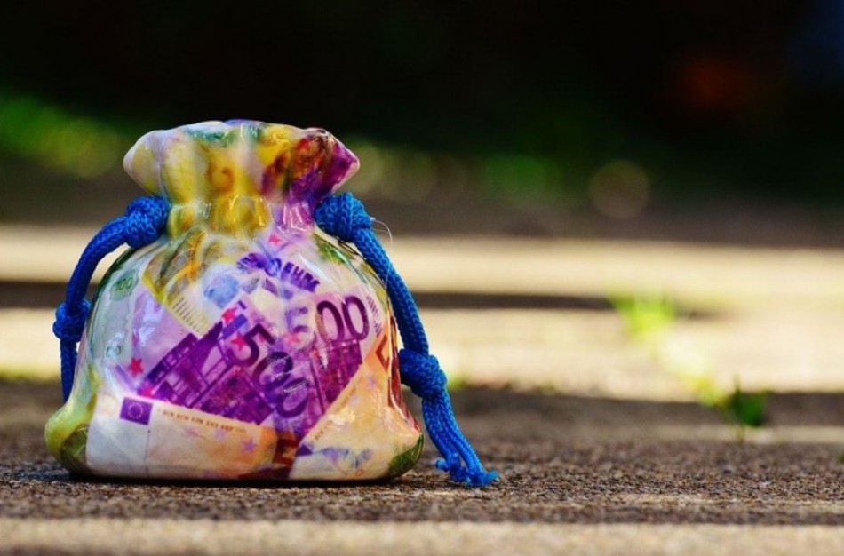 Ministras A. Veryga ragina gydymo įstaigas kelti medikams atlyginimus