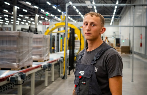 Naujai pastatytoje „Fredos“ gamykloje krizė negresia – atlyginimai viršija 1000 eurų