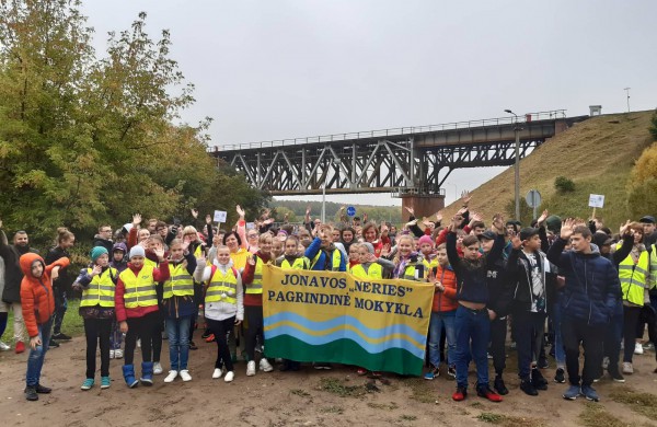 Auginame darnaus judumo kartą