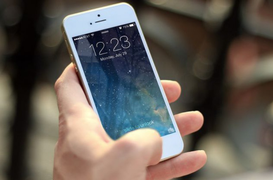 Sukčiai vėl platina neva iš banko siunčiamas SMS žinutes