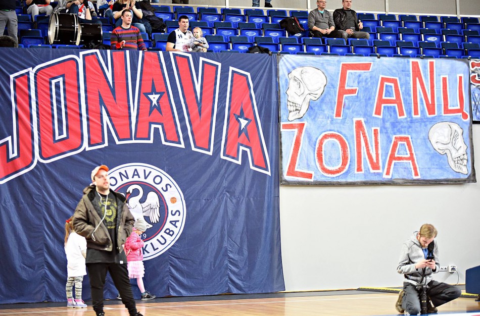 ,,Jonavos" tarpsezonio darbai: pažįstamas treneris ir gerokai atsinaujinusi komandos sudėtis