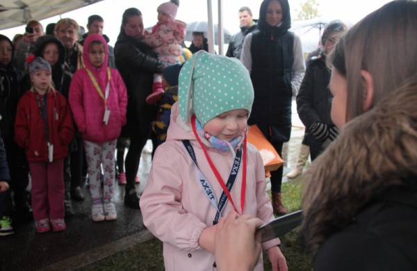 Rudeninis lietus nesutrukdė sužinoti, kas yra greičiausi ir aistringiausi mažieji lenktynininkai
