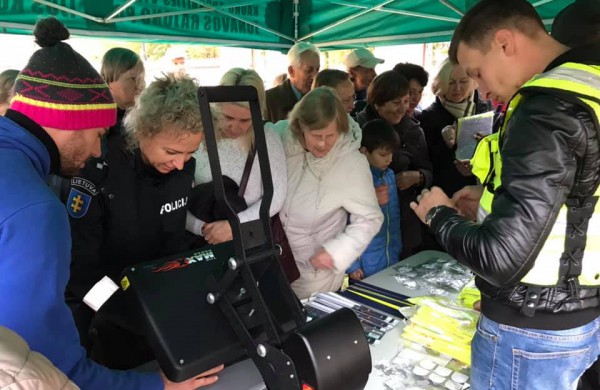 Sekmadienį paminėta Keliaujančiųjų ir vairuotojų diena