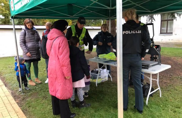 Sekmadienį paminėta Keliaujančiųjų ir vairuotojų diena