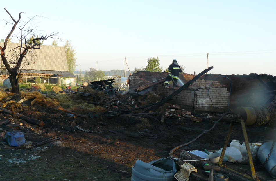 Bukonių seniūnijoje kilo du nemenki gaisrai