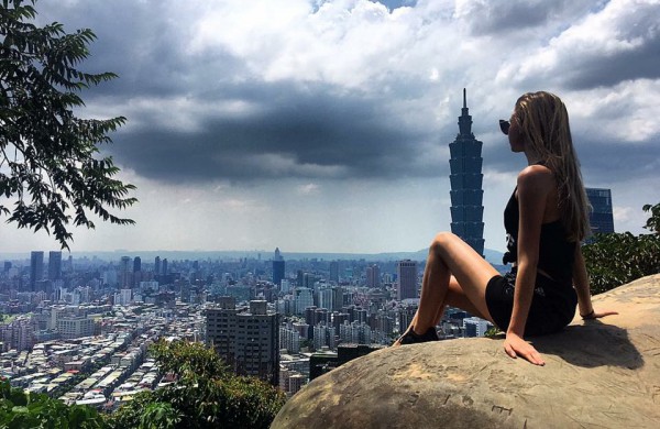 Modeliu dirbanti G. Varžinskaitė - apie Azijoje atrastą sėkmę ir išgyvenimus, kuriuos dalis modelių, ko gero, norėtų nutylėti